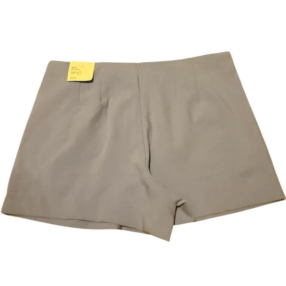 Lavender high-waisted shorts with a relaxed fit #highwaistedshorts
A New Day - Picture 2 of 5